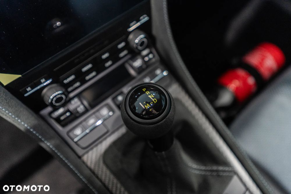 Porsche 718 Cayman GPF GT4 RS PDK - 15
