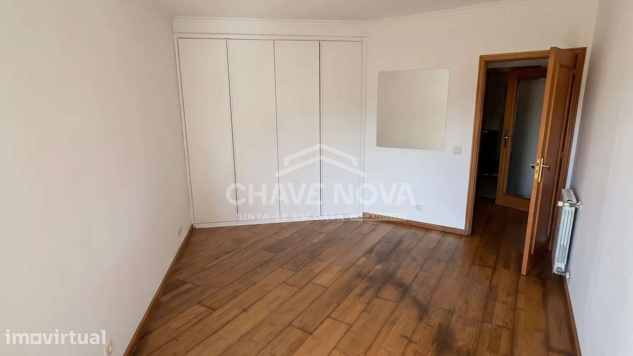 T2 c/ Garagem Box em Vilar do Paraíso - CO - Grande imagem: 5/6