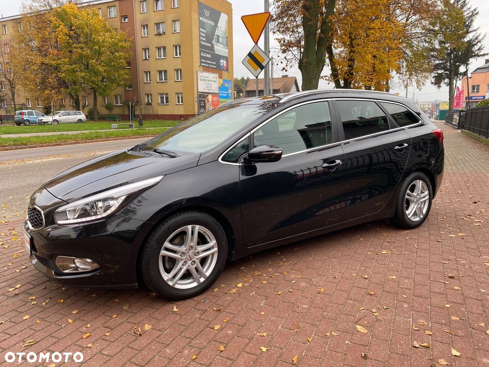 Kia Ceed 1.6 GDI Dream Team Edition - 33