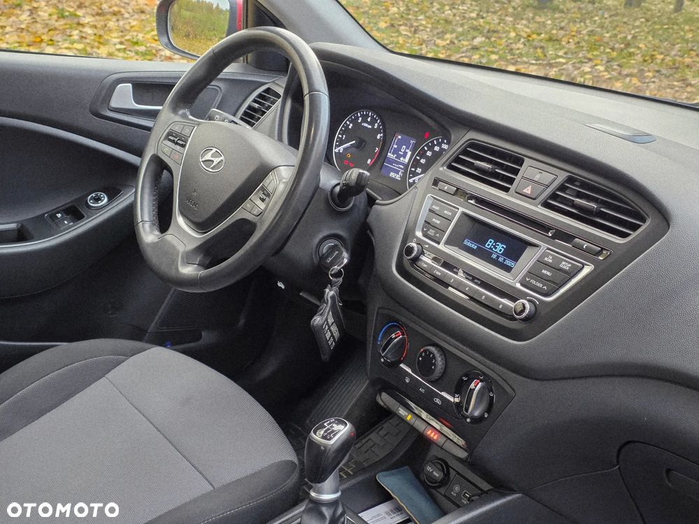 Hyundai i20 1.4 Comfort - 11