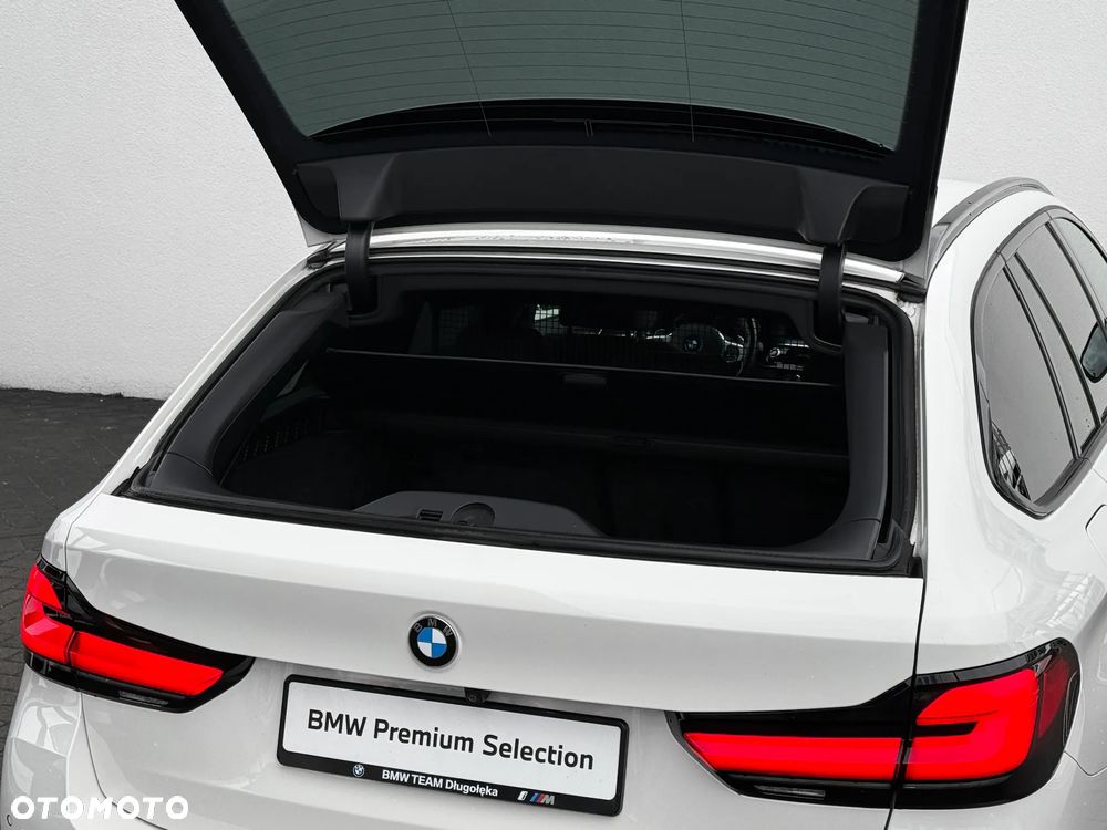 BMW Seria 5 520d xDrive M Sport Edition - 12