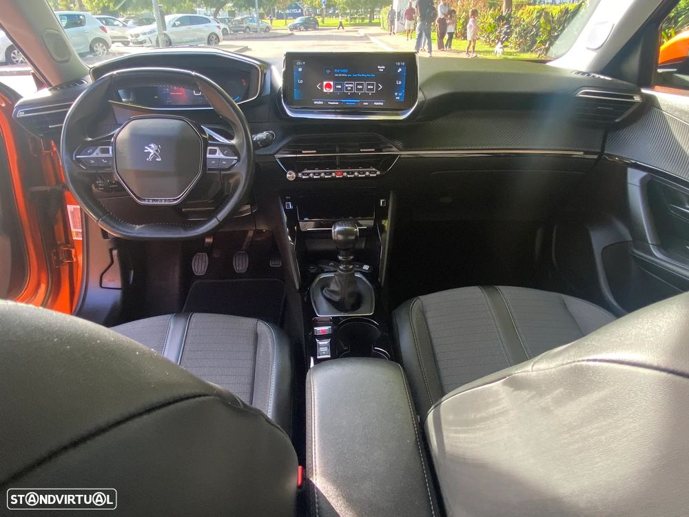 Peugeot 2008 PureTech 100 Allure - 16