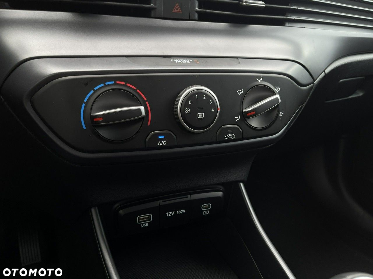 Hyundai i20 - 17
