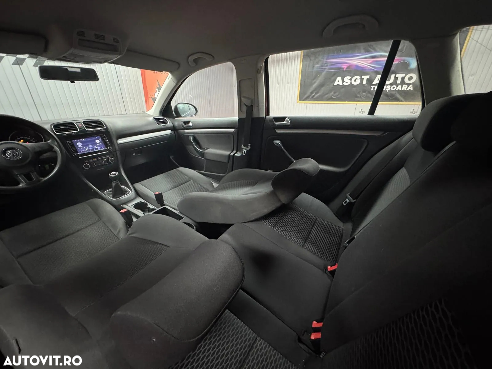 Volkswagen Golf - 13