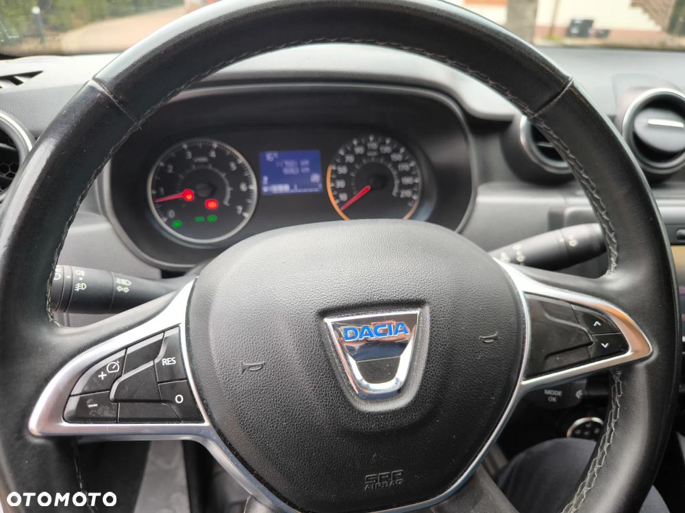 Dacia Duster 1.6 SCe Laureate S&S - 12