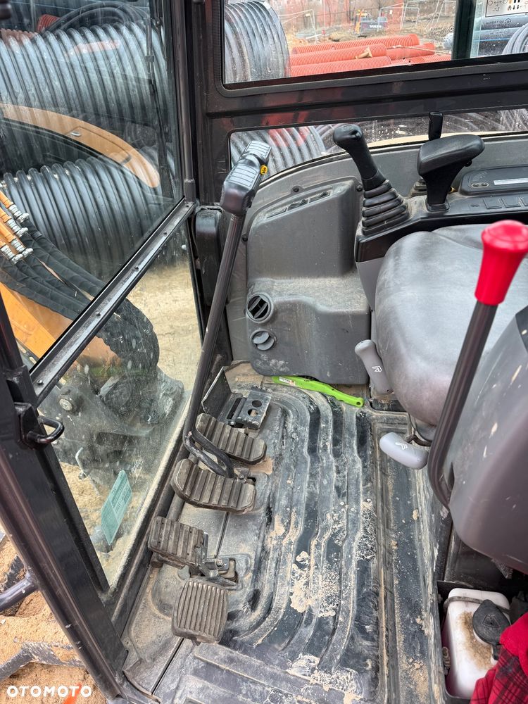 Case CX 30 - 7