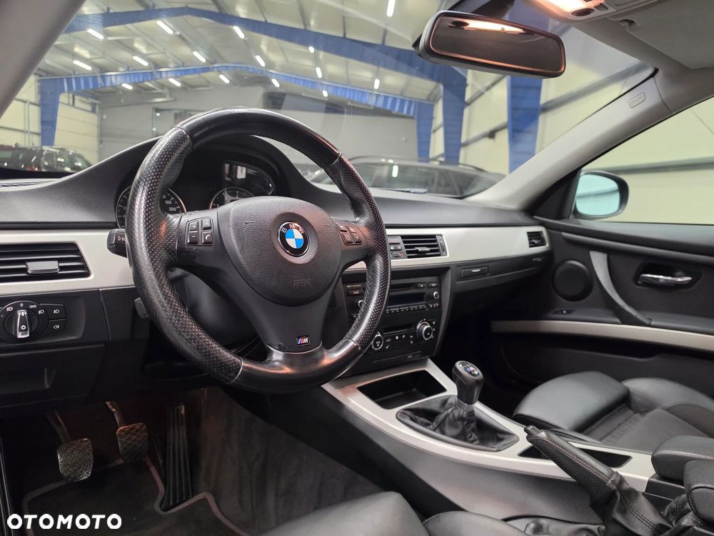 BMW Seria 3 - 22