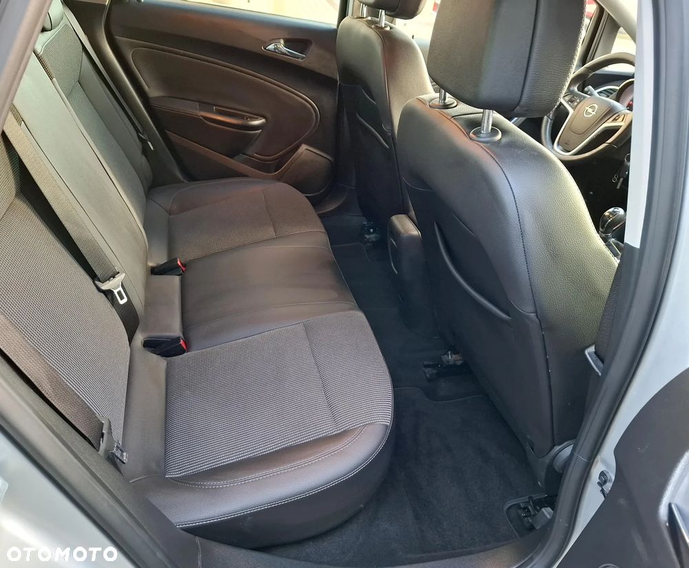 Opel Astra 1.4 Turbo Cosmo - 22