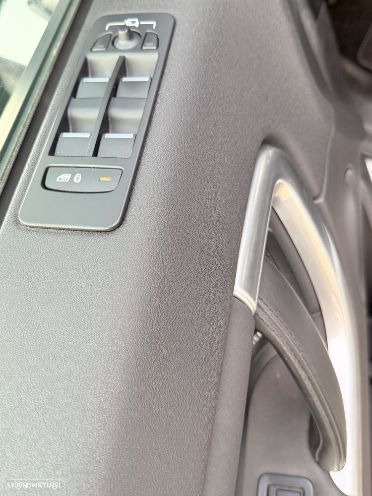 Land Rover Discovery Sport 2.0 TD4 HSE Luxury 7L Auto - 20