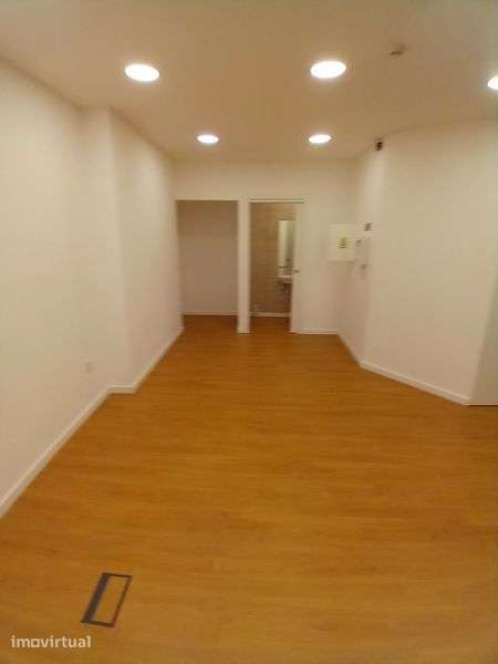 Arrendo loja centro Póvoa de Varzim - Grande imagem: 5/6