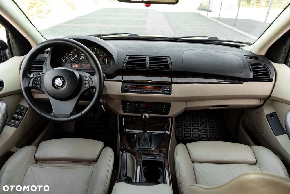 BMW X5 3.0 i Edition Exclusive - 24