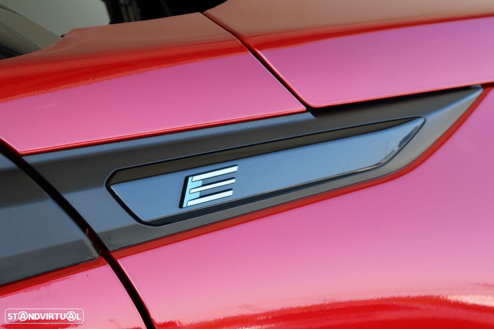 Peugeot e-2008 50 kWh GT - 7