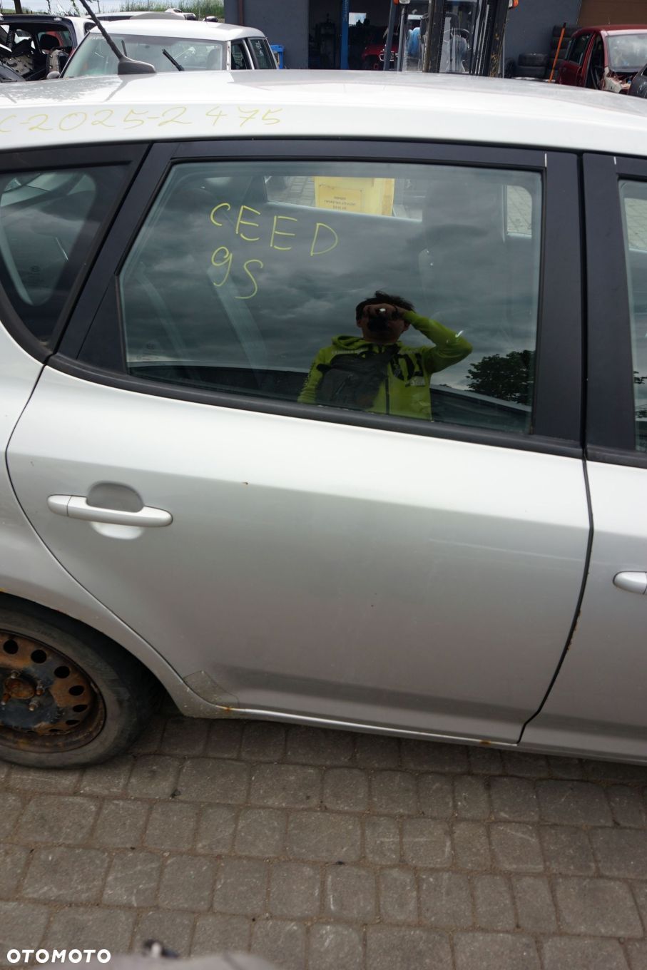 DRZWI TYLNE PRAWE CEED I LIFT 5D HB 9S  SREBRNY KIA 2009-2012 - 1