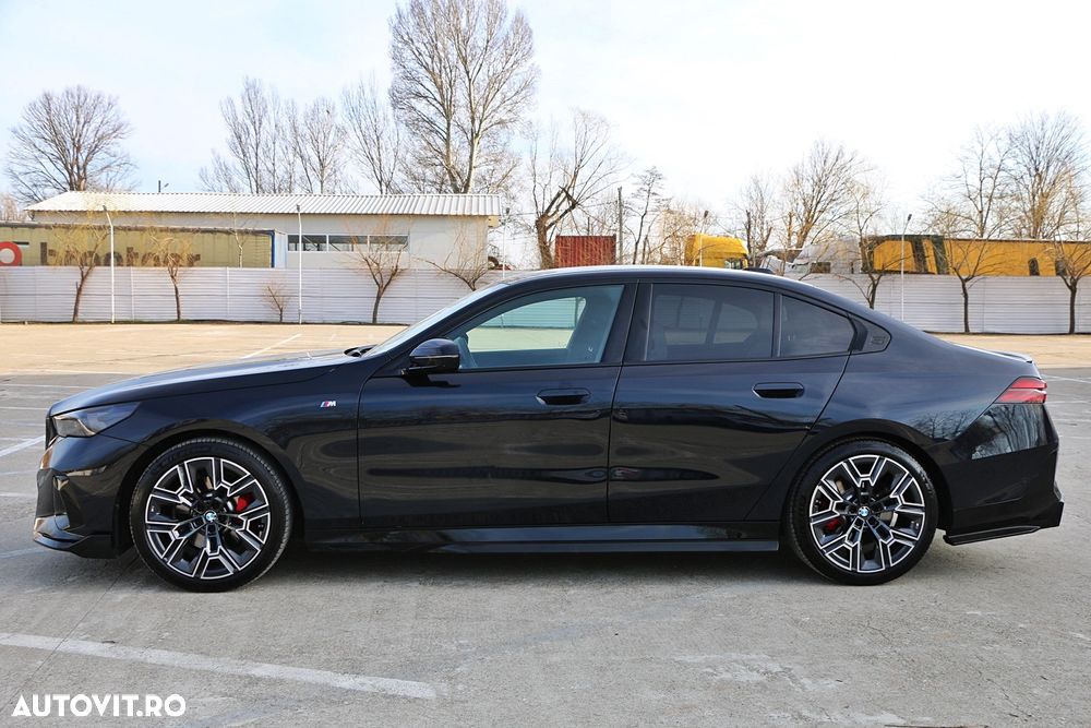 BMW Seria 5 520d Aut. - 24