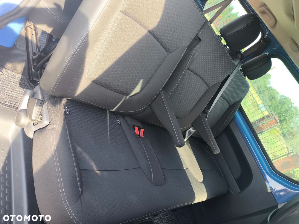 Opel Vivaro - 17