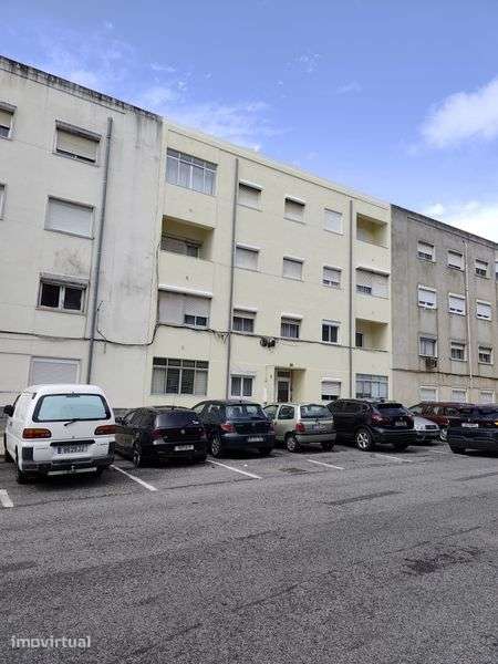 Vendo Apartamento Arrendado Rio de Mouro