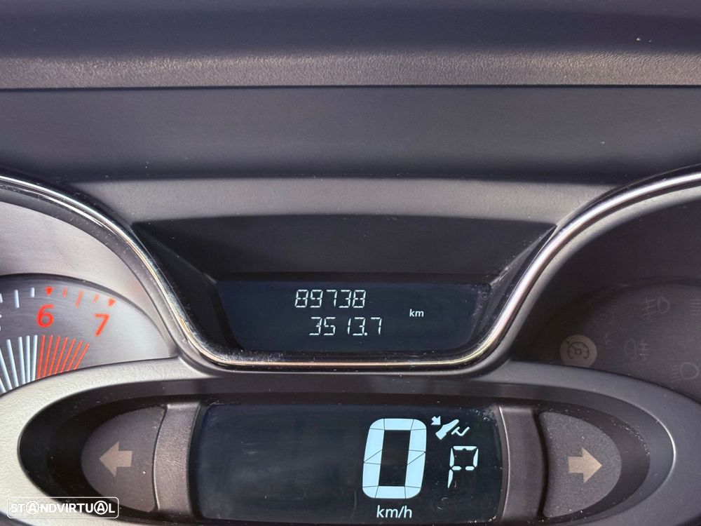 Renault Captur 1.2 TCe Exclusive EDC - 17