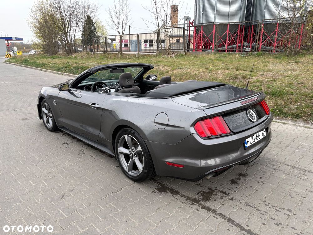 Ford Mustang 3.7 V6 Premium - 2