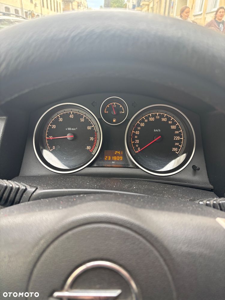 Opel Astra III 1.6 Enjoy - 12