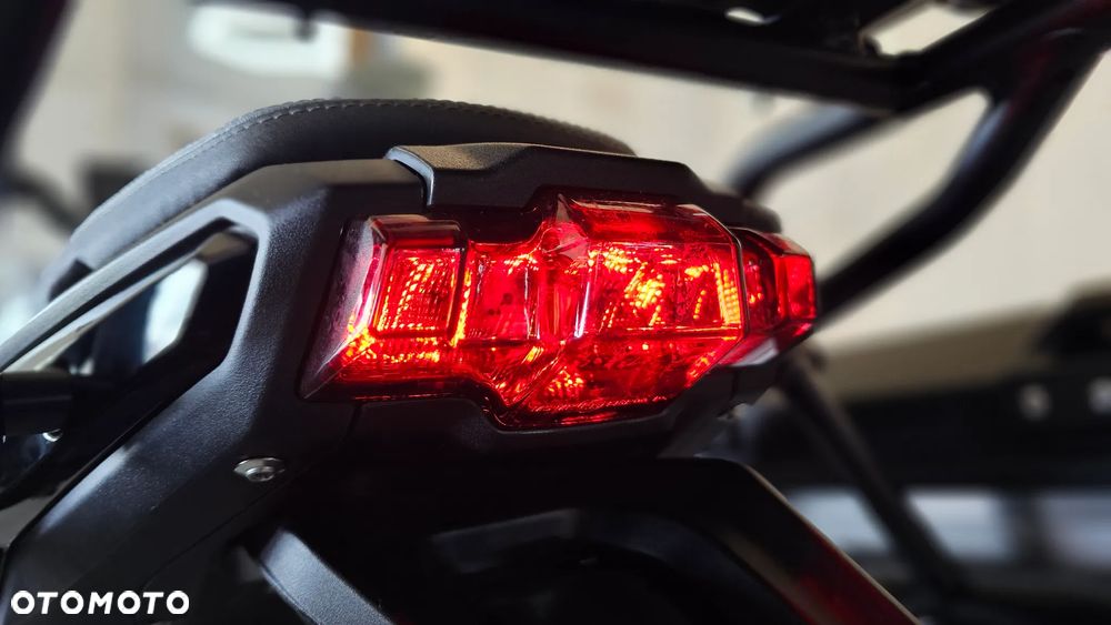 QJMOTOR SRT 600SX - 20