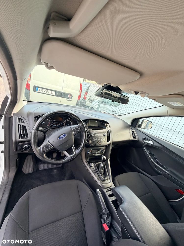 Ford Focus 1.5 TDCi Trend - 25
