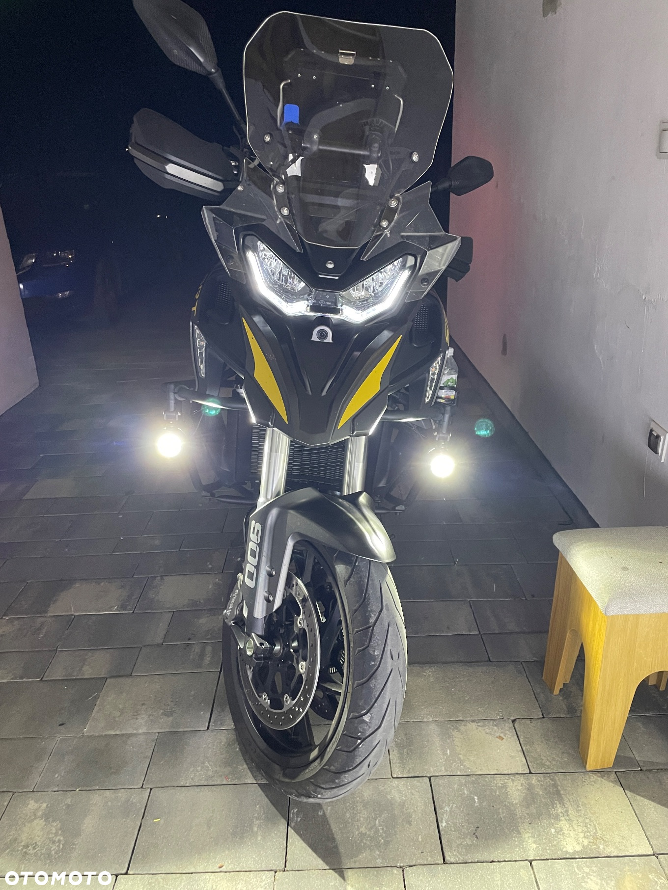 QJMOTOR 900 S - 2
