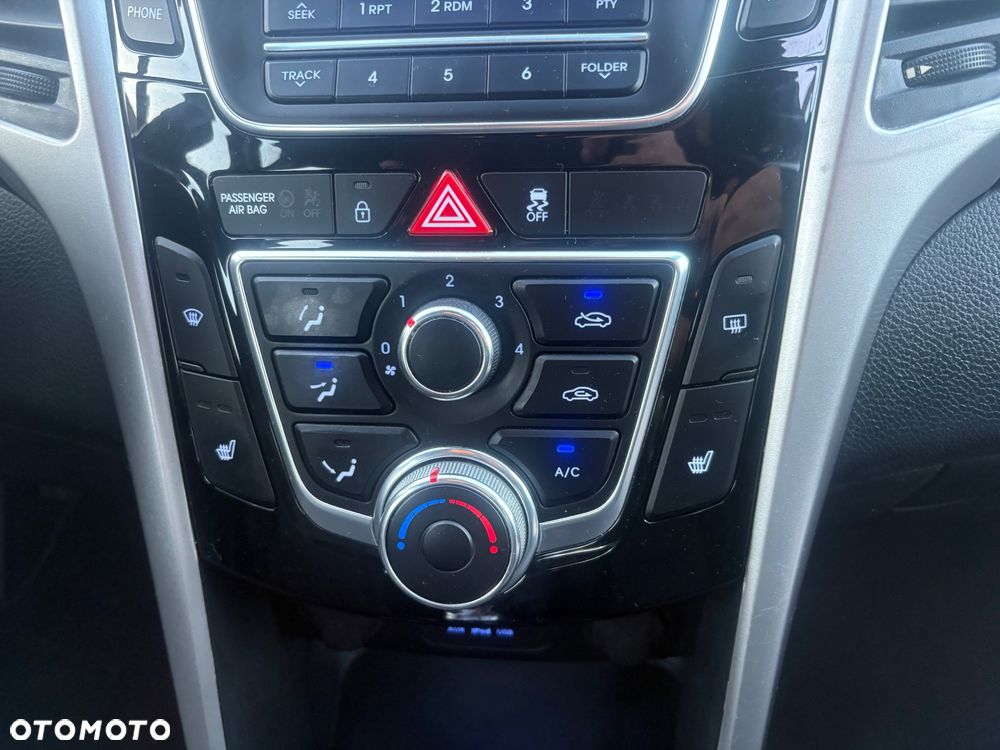 Hyundai i30 1.4 BlueDrive Comfort - 9