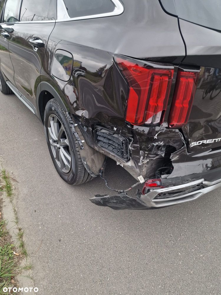 Kia Sorento - 12