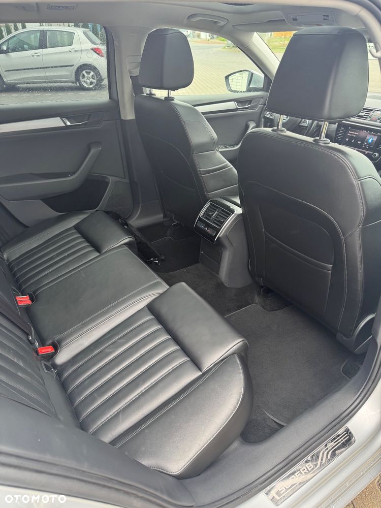 Skoda Superb 1.8 TSI DSG SportLine - 18