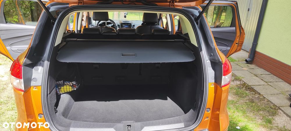 Ford Kuga 1.5 EcoBoost 2x4 Titanium - 19