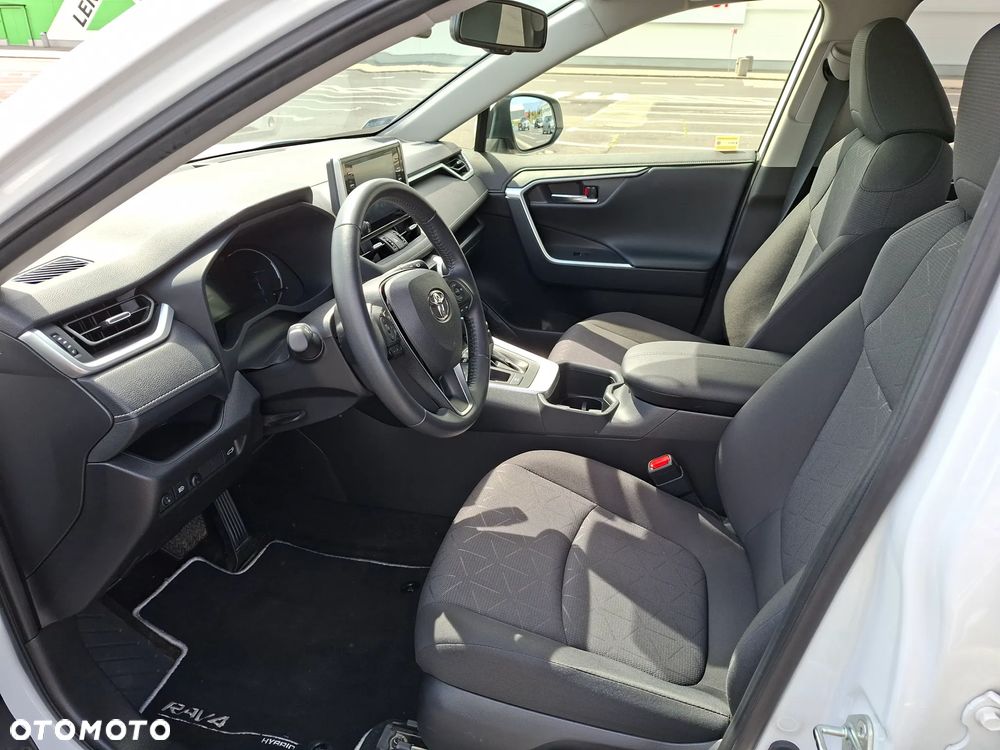Toyota RAV4 - 9