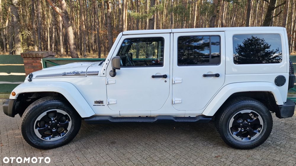 Jeep Wrangler 2.8 CRD Unlim Sahara - 3