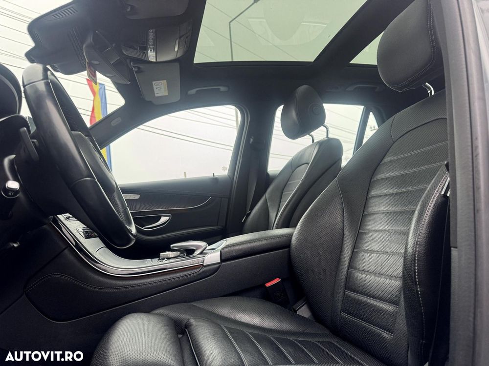 Mercedes-Benz GLC - 38