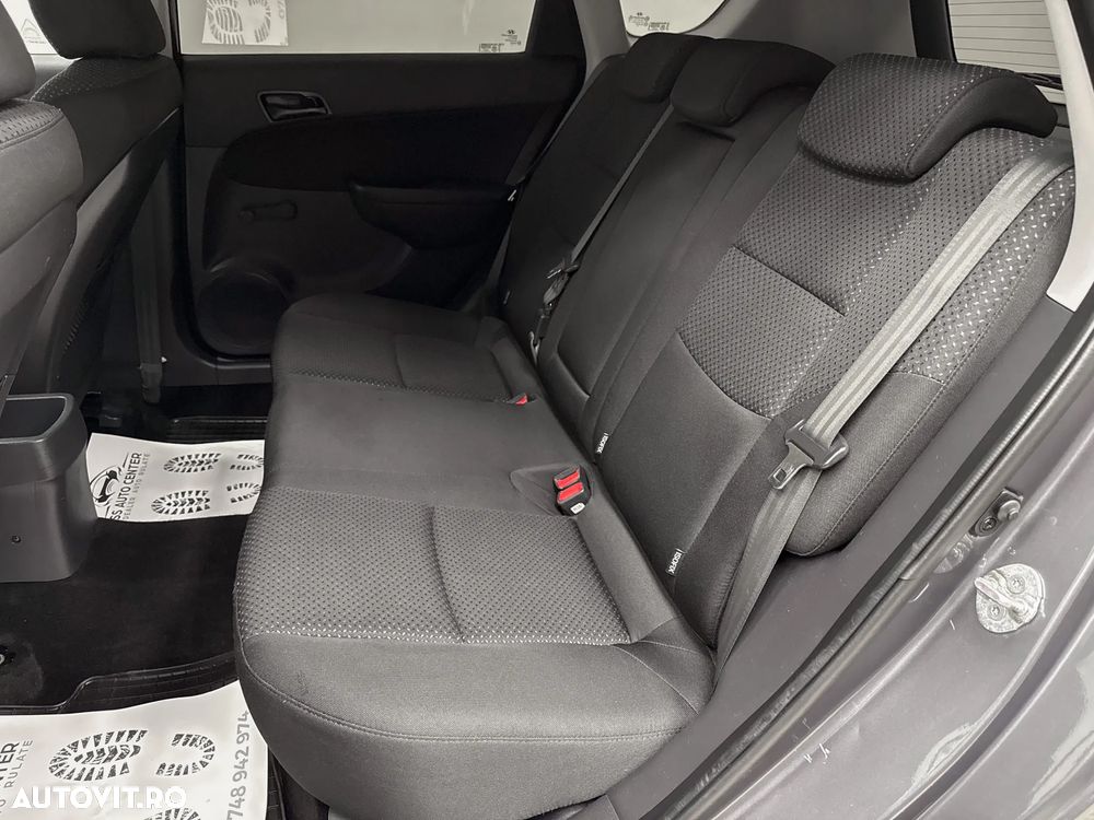 Hyundai i30 CW 1.4 GL Classic - 18