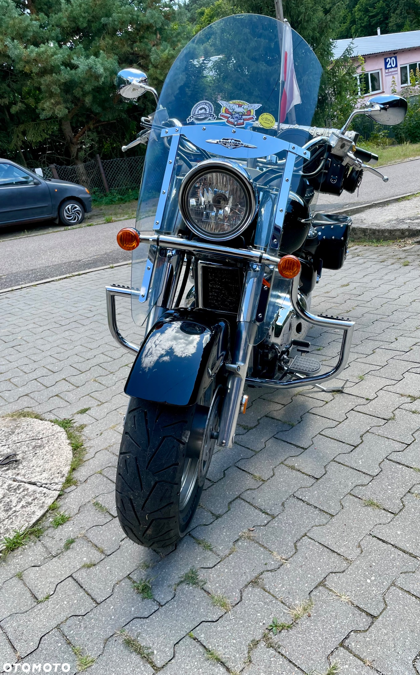 Suzuki Intruder - 6