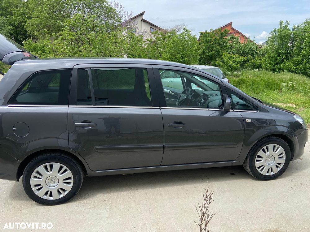 Opel Zafira - 3