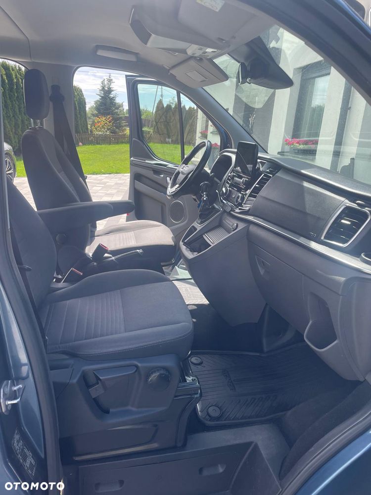 Ford Tourneo Custom 2.0 EcoBlue L2 Titanium - 12