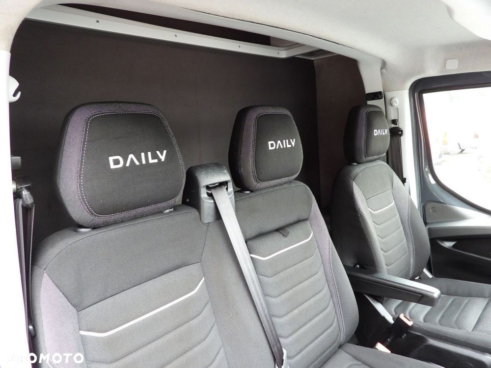 Iveco DAILY 35S18 PLANDEKA 10 PALET WEBASTO TEMPOMAT NAWIGACJA LEDY KLIMATYZACJA  180KM - 38