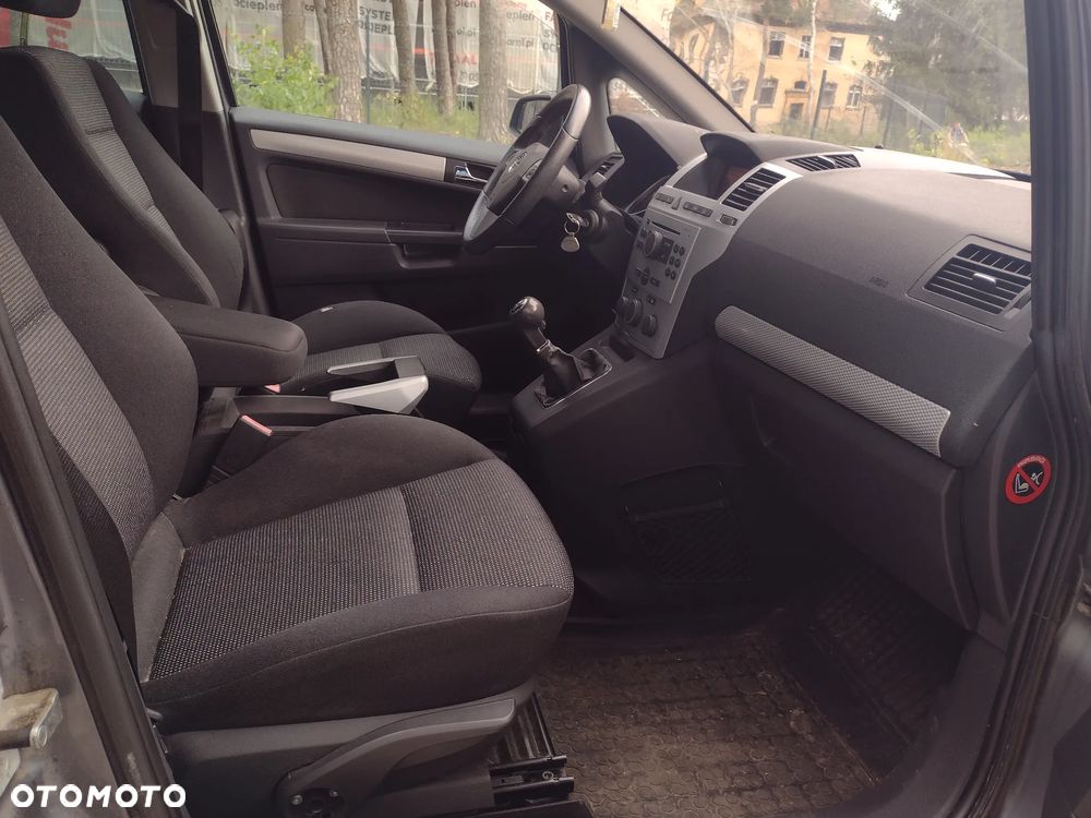 Opel Zafira 1.8 Family Plus - 9