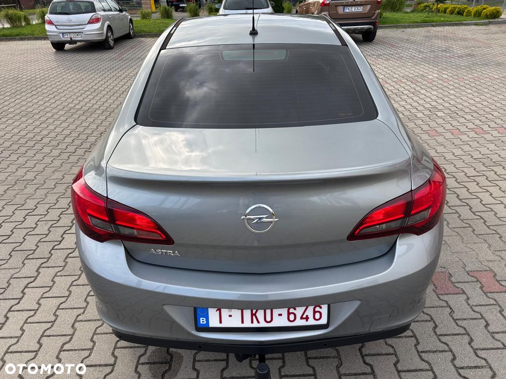 Opel Astra 1.6 Exklusiv - 12