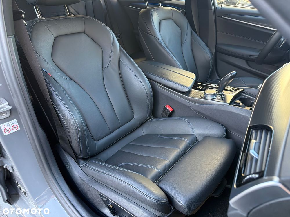 BMW Seria 5 530e xDrive sport - 7
