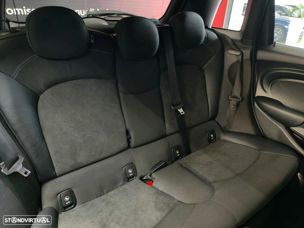MINI 5 Portas Cooper D - 7