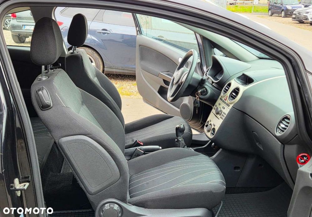 Opel Corsa - 25