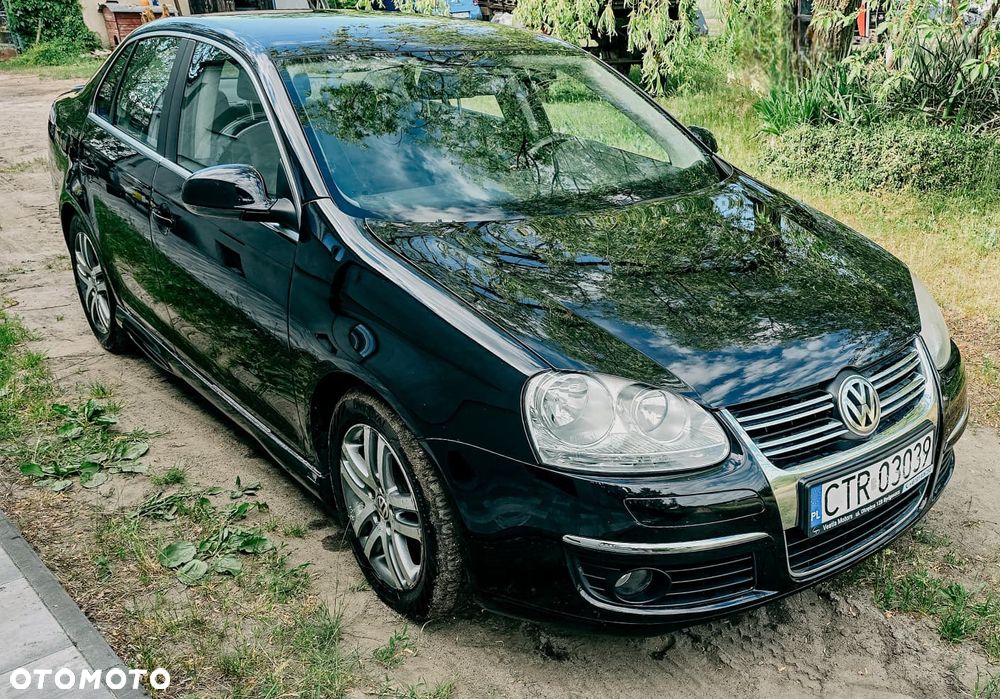 Volkswagen Jetta 1.9 TDI Comfortline - 6