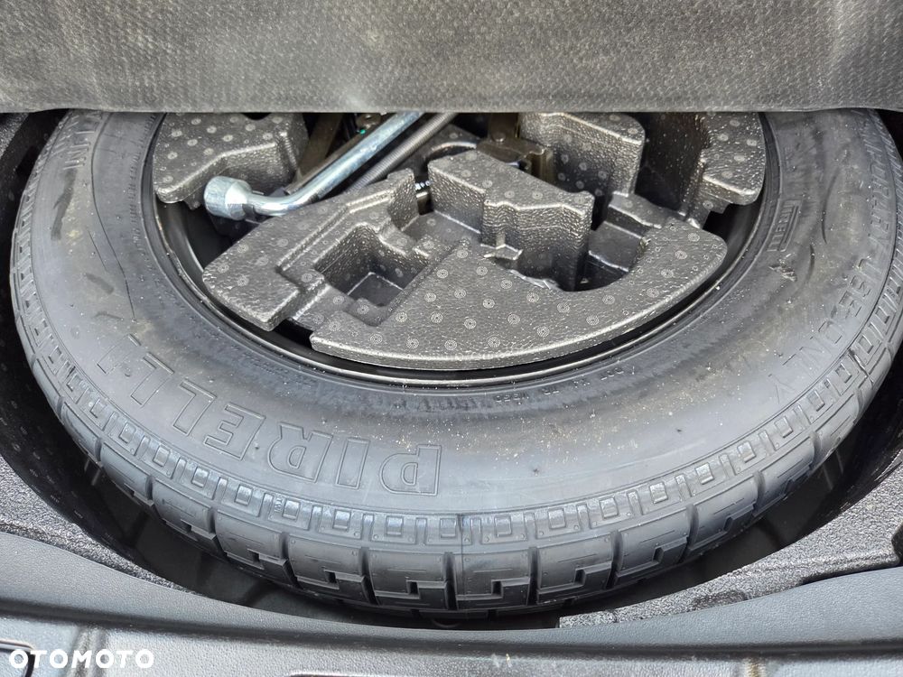 Land Rover Range Rover Evoque 2.0 P200 mHEV SE - 12