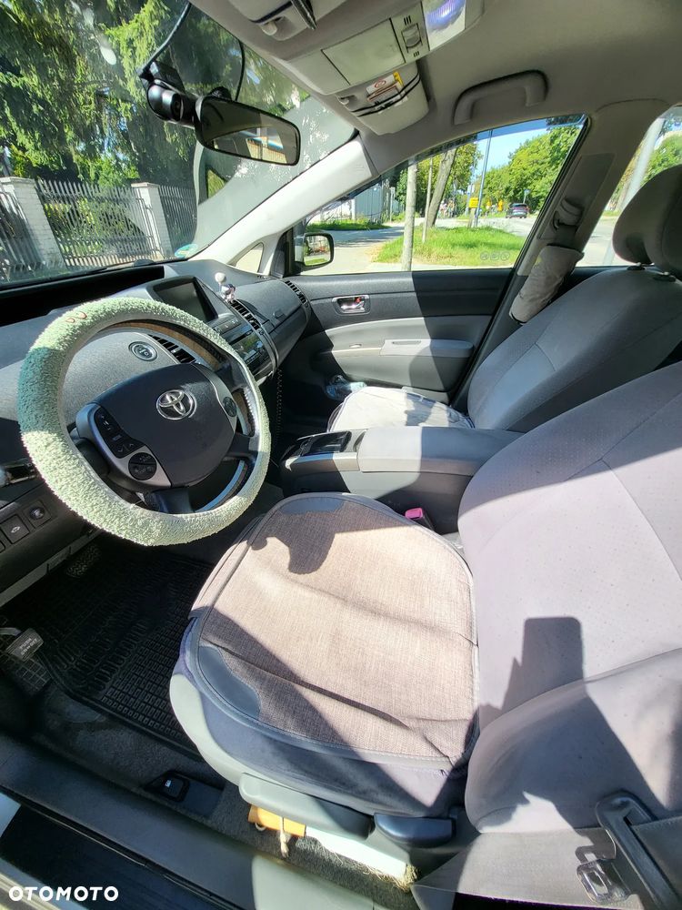 Toyota Prius - 8
