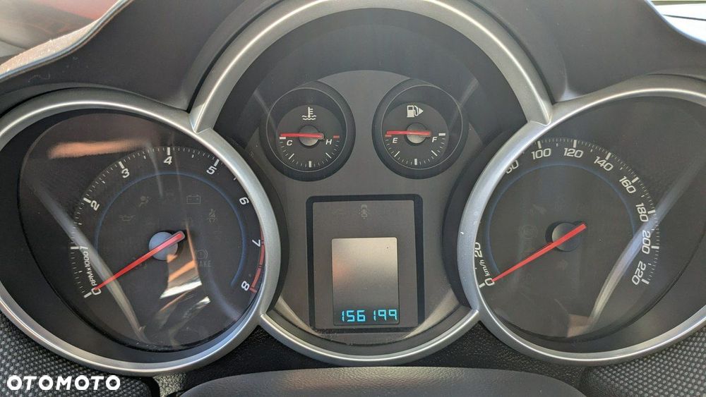 Chevrolet Cruze - 20