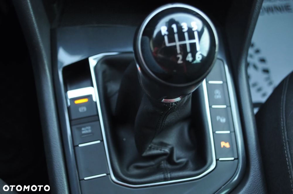 Volkswagen Tiguan 2.0 TDI SCR (BlueMotion Technology) Highline - 20