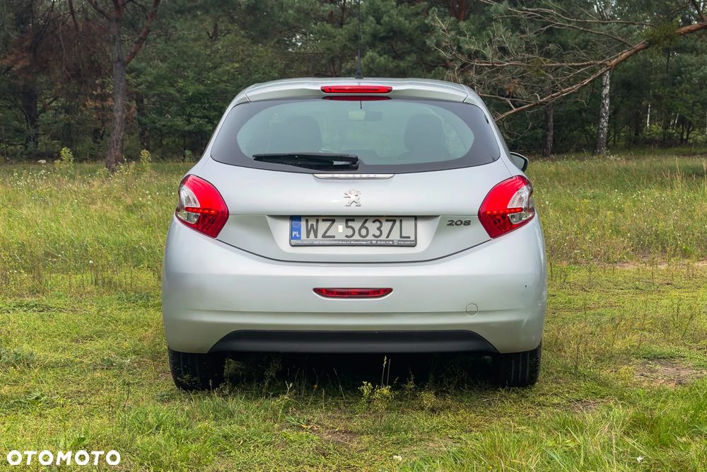 Peugeot 208 1.2 PureTech Allure - 8