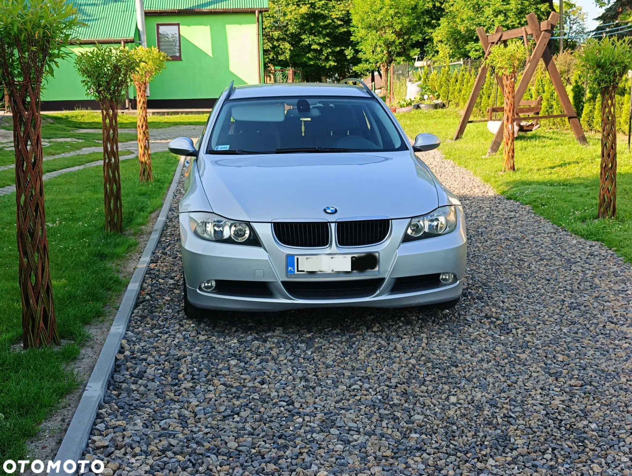 BMW Seria 3 318i Touring - 2